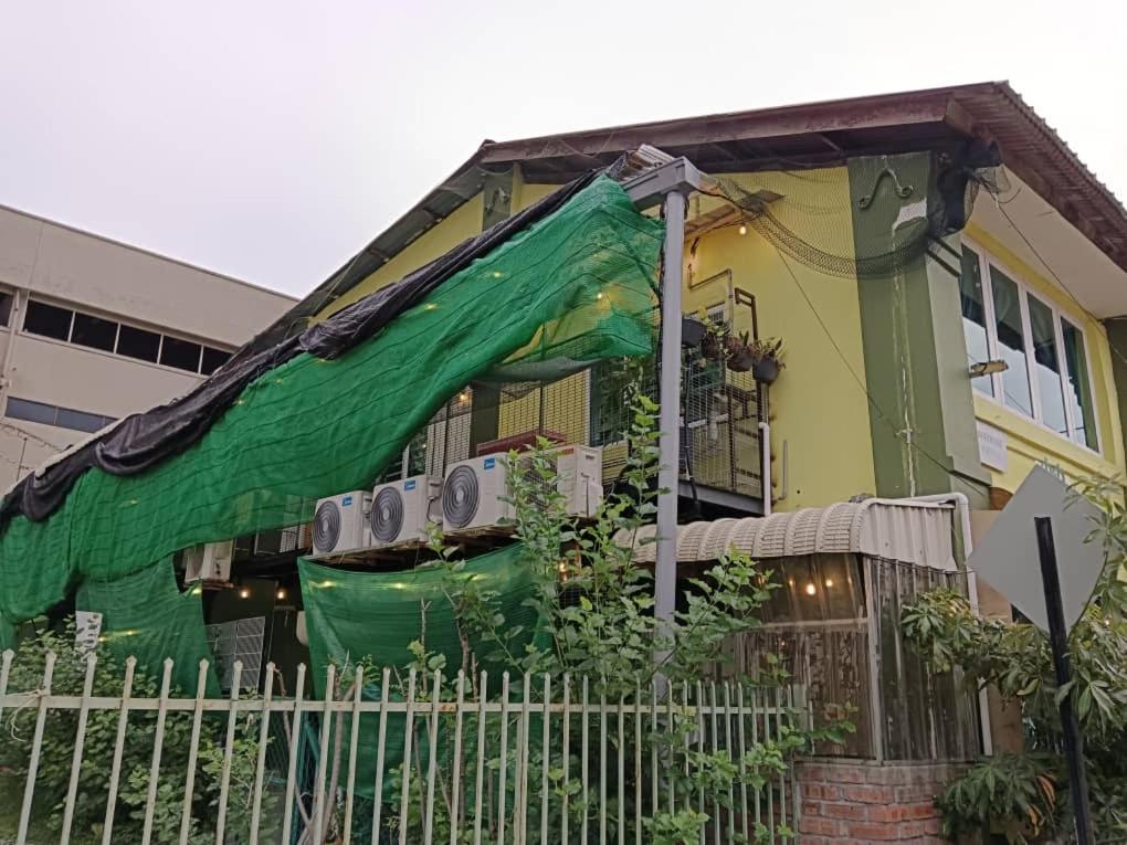 K Inn 55 George Town Exterior photo